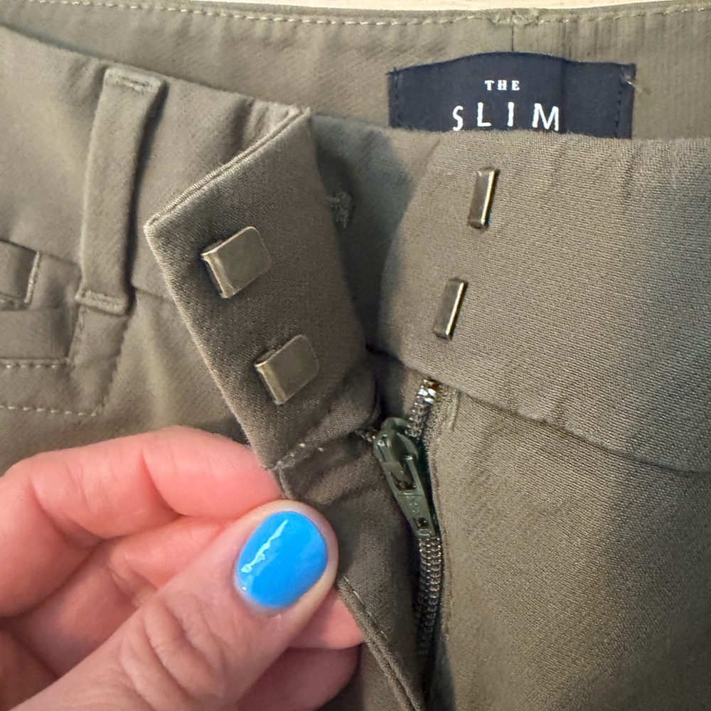 White House Black Market Olive Cropped Slim Pants - Picture 5 of 9